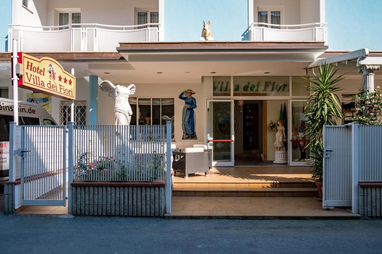 Hotel Villa Dei Fiori - Sul Mare Con Piscina Viserbella di Rimini Exterior foto